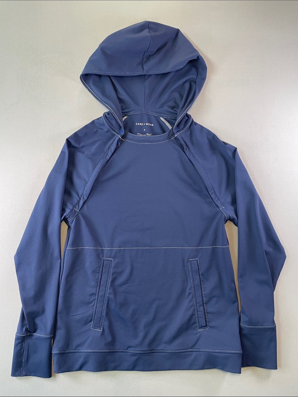 Oscar de la Renta Care + Wear Port access Blue Hoodie Small